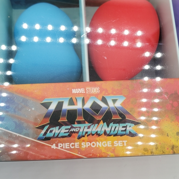 🌴5/$50 Marvel Thor Love and Thunder 4 Pc Makeup Blender Sponge Set NEW - Picture 4 of 7
